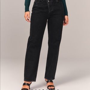 NEVER WORN Abercrombie & Fitch “The Dad” High Rise Jean